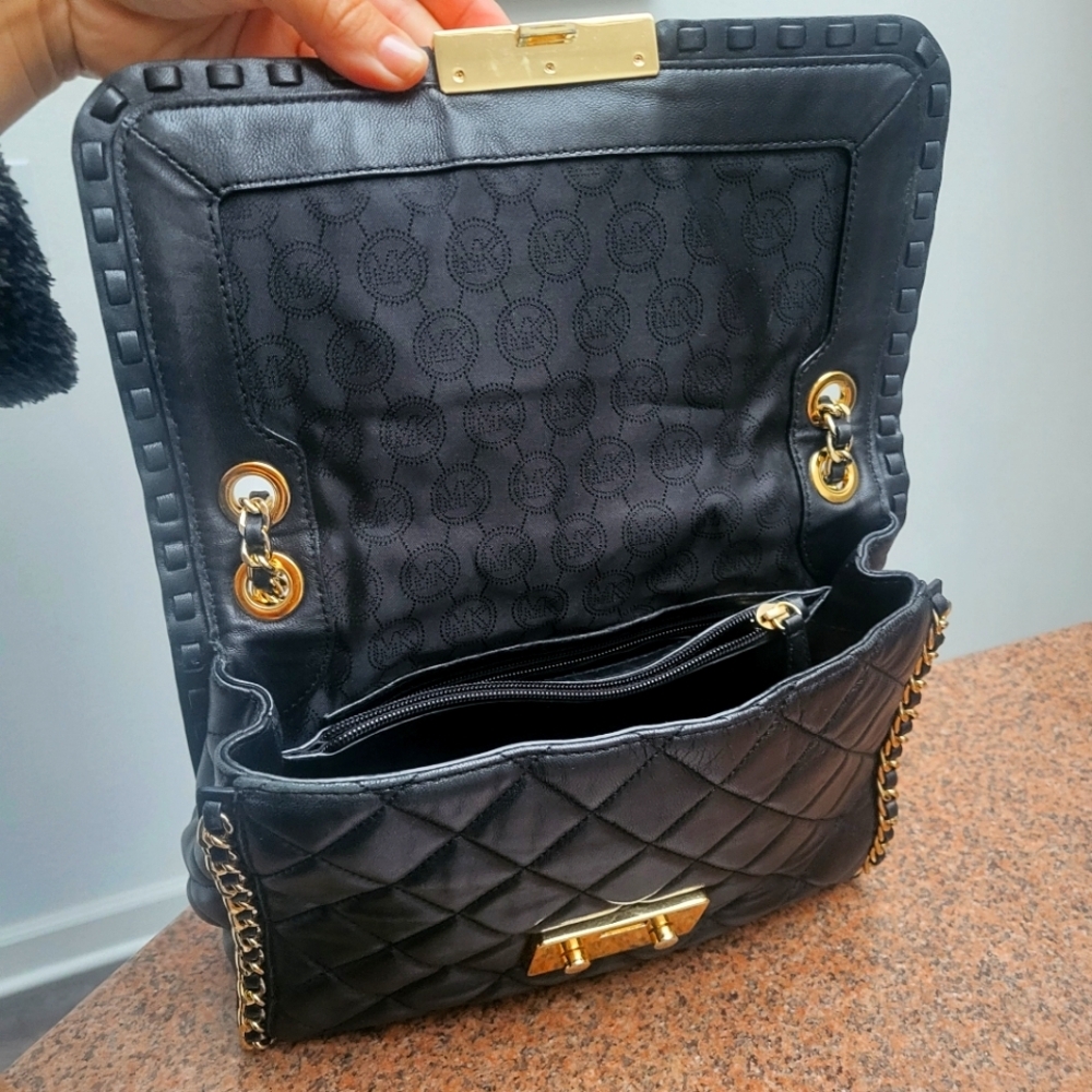 Michael Kors purse - Picture 7 of 9